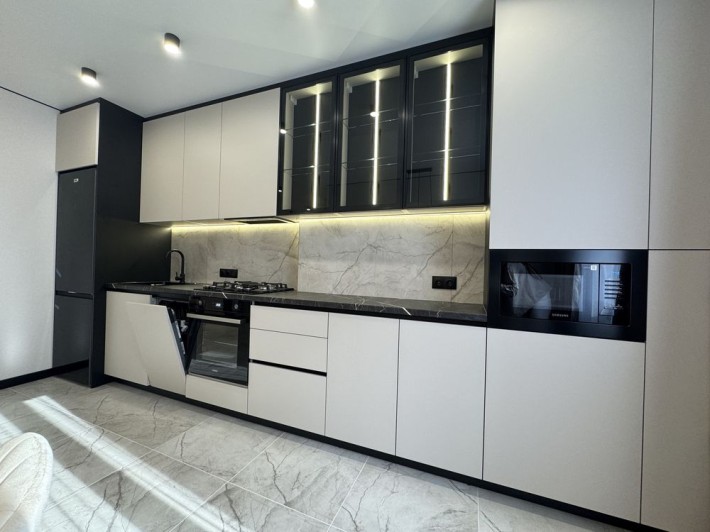 Продаж ДИЗАЙНЕРСЬКОЇ квартири без аналогів! - фото 1