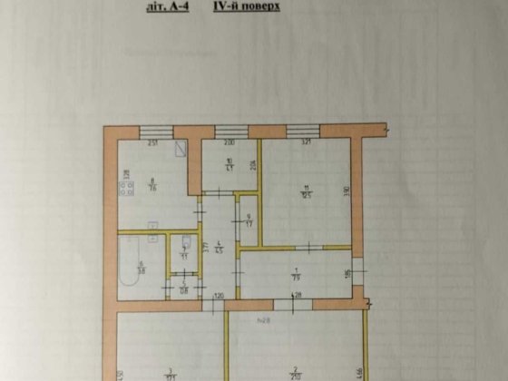 Продаж 4-кімнатної квартири у центрі міста Шостка