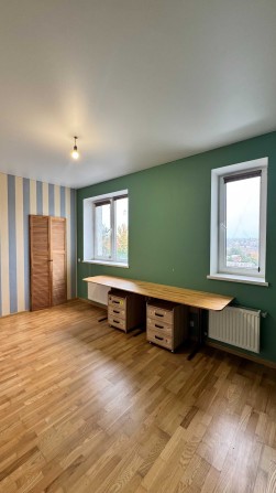 Продається простора 2-кімнатна квартира в Чугуєві з якісним ремонтом - фото 1