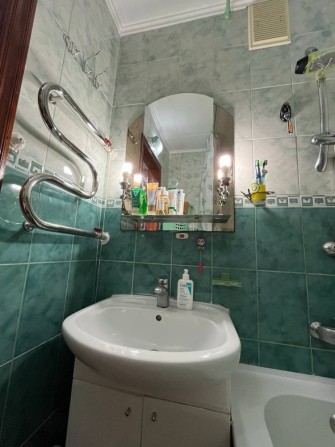 Продажа двухкомнатной квартиры - фото 1