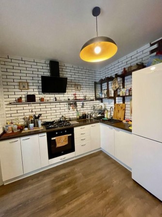 Новобудова з ремонтом! 1 к, 4/12 поверх, 39 м², Озерна! - фото 1