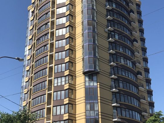 Простора 2к квартира. Центр. Хмельницький