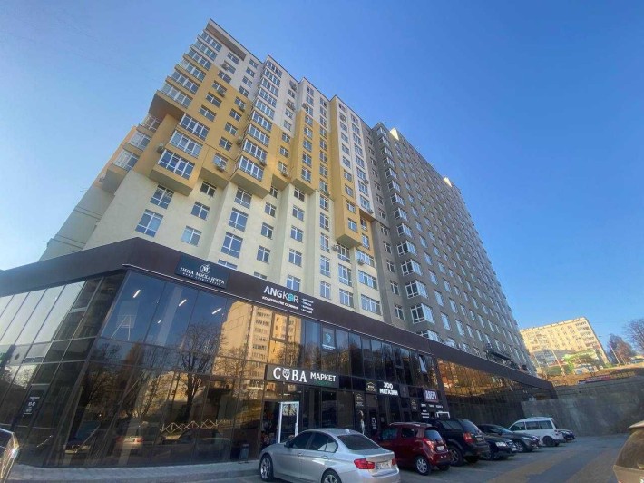 1к Виставка "ЖК Свобода" з прекрасним виглядом!!! Зданий будинок! - фото 1