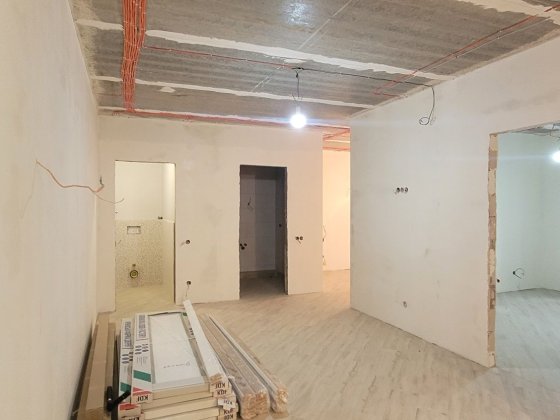 Продаю квартиру з ремонтом Агрономичное