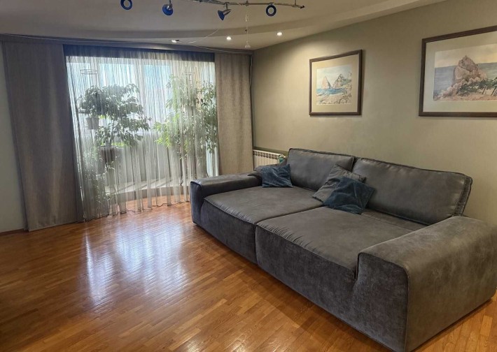 Простора 3-кімнатна квартира для великої родини! - фото 1