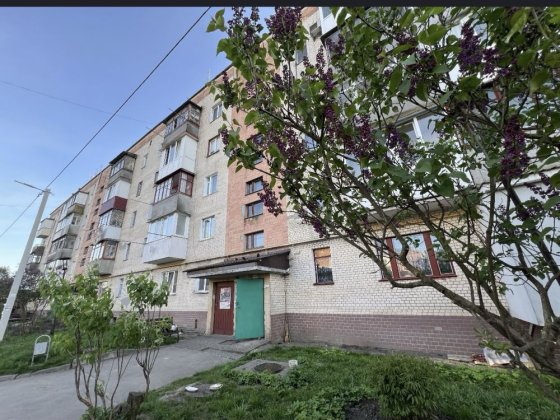 Продається 3к квартира, площею 61 м. кв., р-н Гречани Хмельницкий