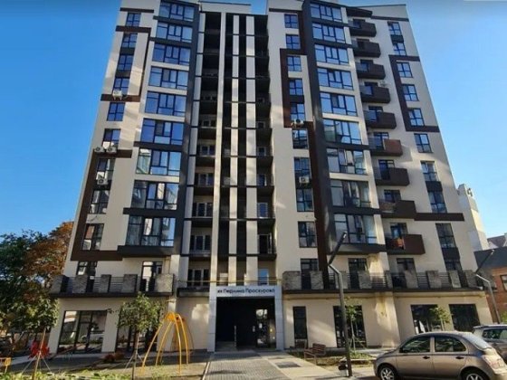 Двохкімнатна в Перлині Проскурова в центрі. Здана секція Хмельницький