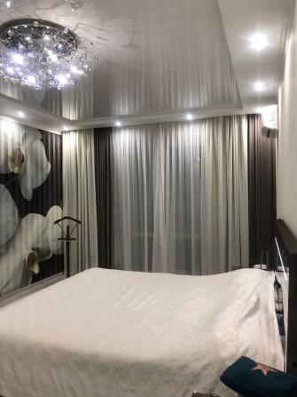 Простора 3-кімнатна квартира у ЖК «Набережний квартал» - фото 1