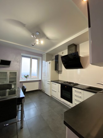 Трикімнатна новобудова! Євроремонт! Озерна! - фото 1