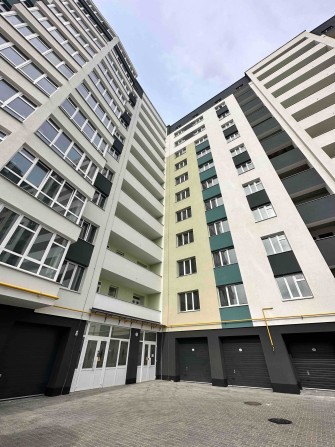 Продаж великої квартири ТЕРІМНОВО - фото 1