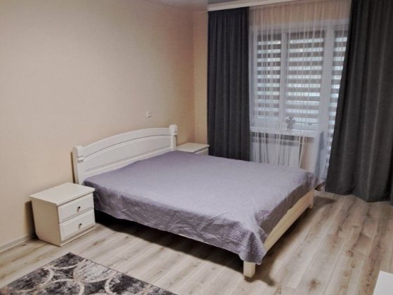 Продаж  1 -к квартири район Відродження Липины