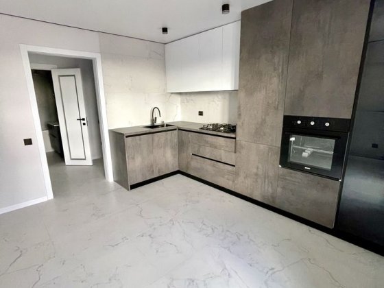 Продається Однокімнатна квартира в Новобудові з ремонтом Липины