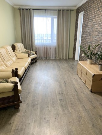 Квартира 3-кімн. з ремонтом та меблями в Луцьку - фото 1