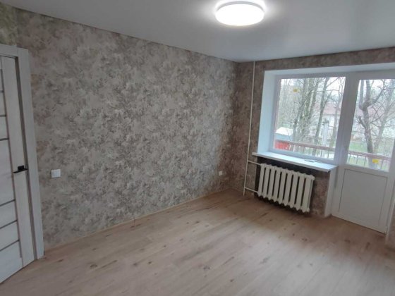 ТЕРМІНОВО Новий ремонт, середній поверх 45м2 Хмельницкий