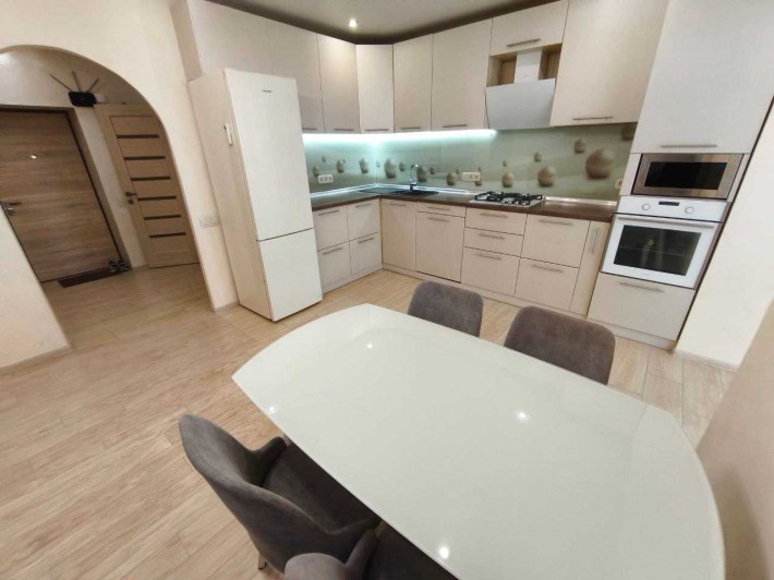 Продам власну квартиру ЖК Дніпровська Брама 1 - фото 1