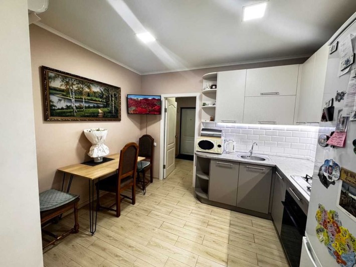 Продам 2-к квартиру в новострое ЖК Днепровская Брама 1 - фото 1