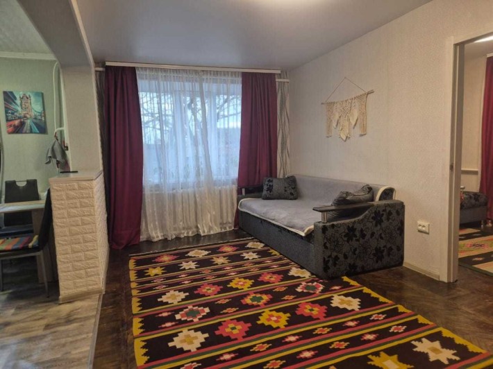 Продам 2-кімнатну квартиру у м. Синельникове - фото 1