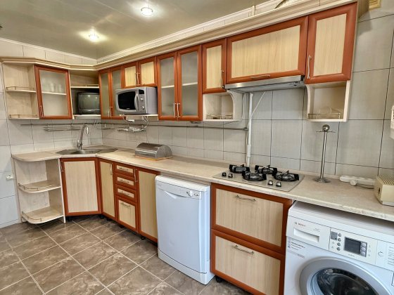 КРУТЕЗНА 3х кімнатна Чешка з АО газ Ремонт Меблі Техніка Верхнеднепровск