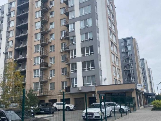 Продам 1 кімнатну квартиру у новобудові Дніпровська Брама Слобожанське