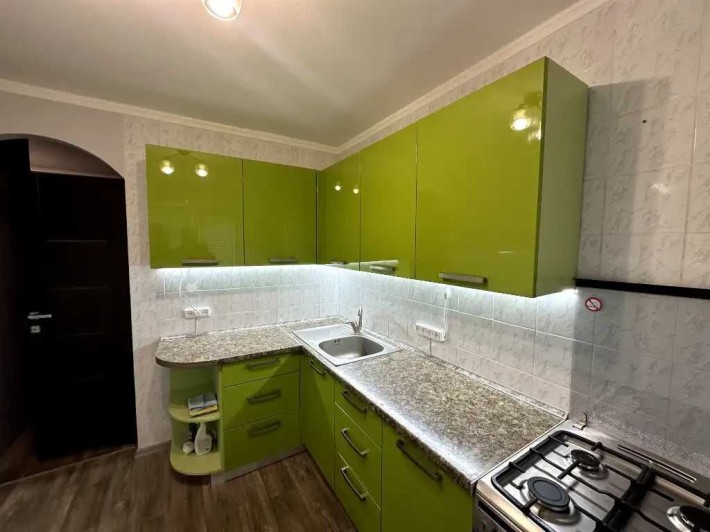 Продам 2к квартиру з кап.ремонтом на Лівобережному-3 - фото 1