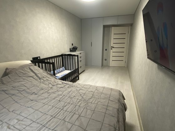 Продам 3-кімнатну квартиру  у центрі Тернівки! Терновка