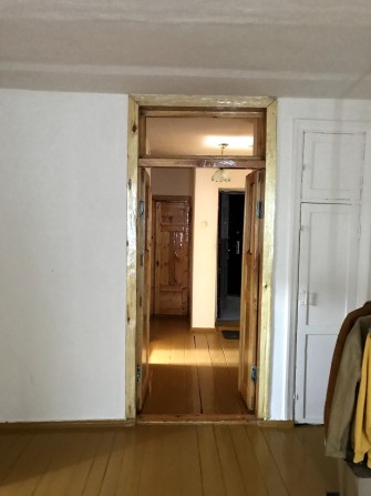 Квартира на продаж в невеликому місті 3х-кімнати 1й поверх - фото 1