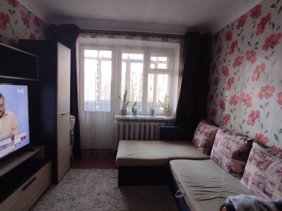 Продам 2х - комнаную квартиру на 17 квартале Терноватый Кут