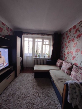 Продам 2х - комнаную квартиру на 17 квартале - фото 1