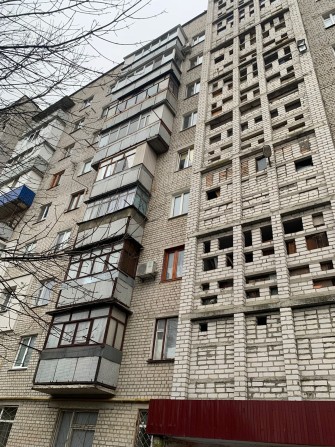Продам 1 кімнатну в центрі Ріхтера - фото 1