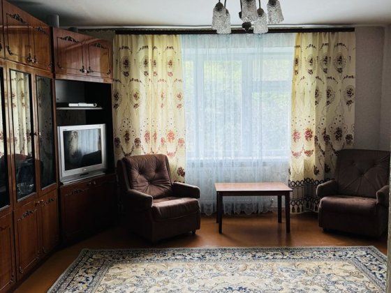 Продам 2 кім.квартиру Зарічани