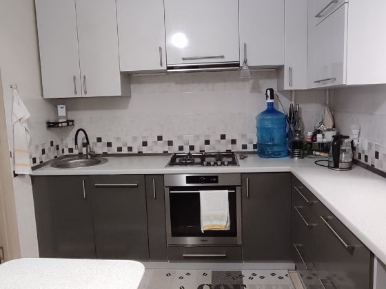 Продаж 3 кім кв в Новогуйвинську Новогуйвинское