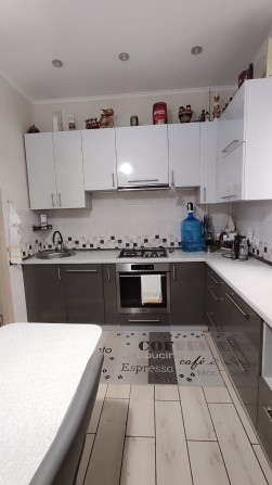 Продаж 3 кім кв в Новогуйвинську - фото 1