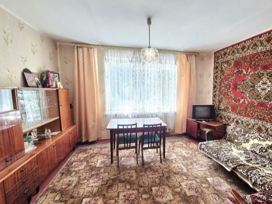 Продам квартиру в Новогуйвинську Новогуйвинское