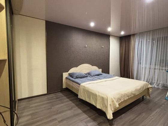 Продаж 3х квартири Хорошів