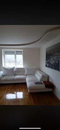 Ціну знижено! Продаю трьох кімнатну квартиру курорт Поляна Закарпатсь - фото 1