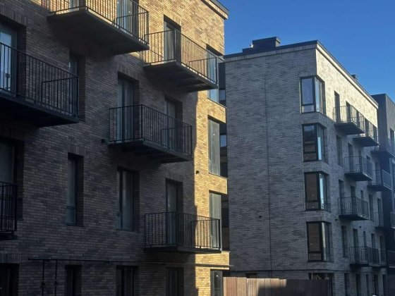 Двокімнатний сирець ЖК Долішній з ділянкою Криховцы