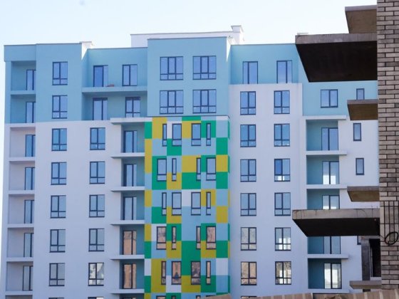 4-кімнатна квартира з терасою 107,5 + 10 м² - розглянемо ОБМІН на авто