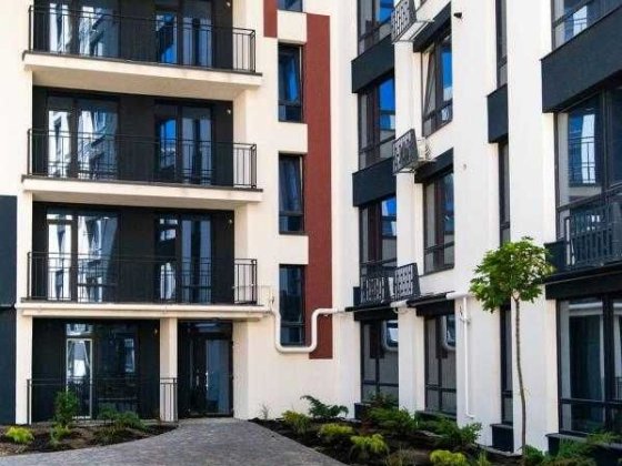 видова 2кім квартира готова до ремонту ЖК Паркова алея Угорники