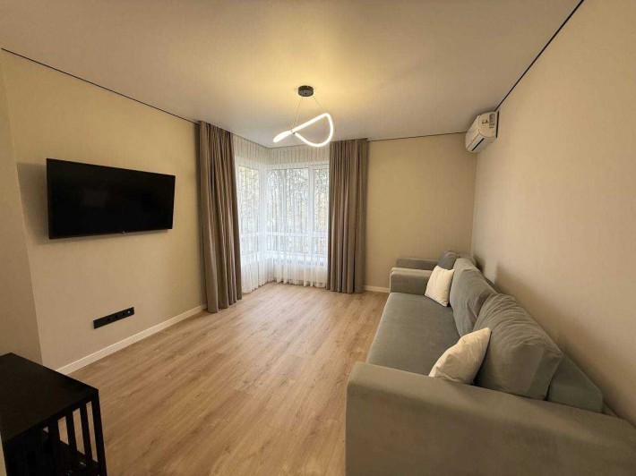 3 кімнатна квартира біля міського озера - фото 1