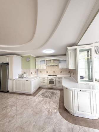 Велика 3к-Квартира з Авторським ремонтом у Калиновій Слободі. - фото 1