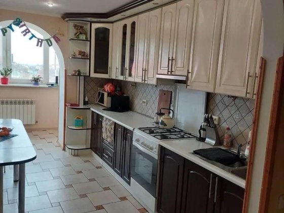 Продам комфортну 2к квартиру у Богородчанах. Богородчани