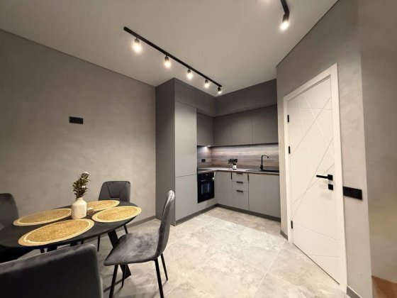 ‼️ТАУНХАУС з Дизайнерським ремонтом + 8м2 двір‼️ Меблі і техніка‼️ Святопетровское