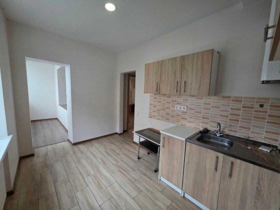 Продаж 1-к квартири 35м2 з ремонтом в ЖК"Молодіжне місто", 1-й поверх Крюковщина