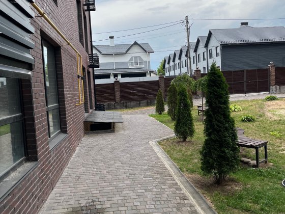 Продаж студія 25м.кв  ЖК «Нова Баварія « вул. Н. Яремчука 18 Святопетрівське