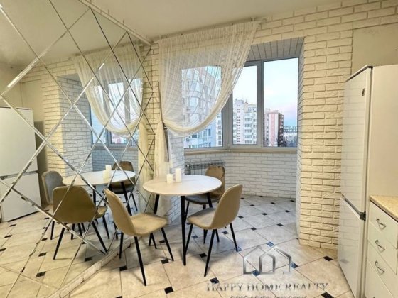 Продаж просторої та затишної 2к квартири ЖК Петрівський каартал Святопетровское