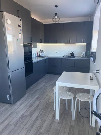 Світла укомплектована 1к квартира 41,6м2 (можна під програми) - фото 1