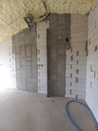 Готова квартира 21кв.м стеля до 4.5м. Можливо заходити на ремонт.. - фото 1