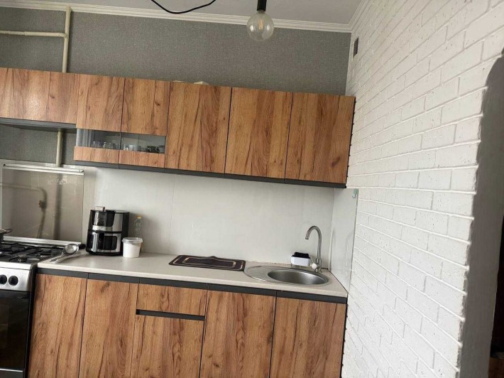 Продам 3-х кімнатну квартиру - фото 1