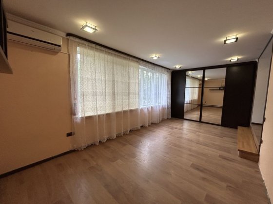 Продаж євро 2 кімнатної квартири з ремонтом! Чудова локація! Немешаево