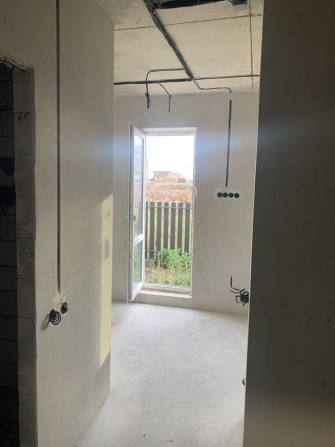 Єоселя. Продаж двокімнатної квартири з ділянкою неподалік Києва - фото 1